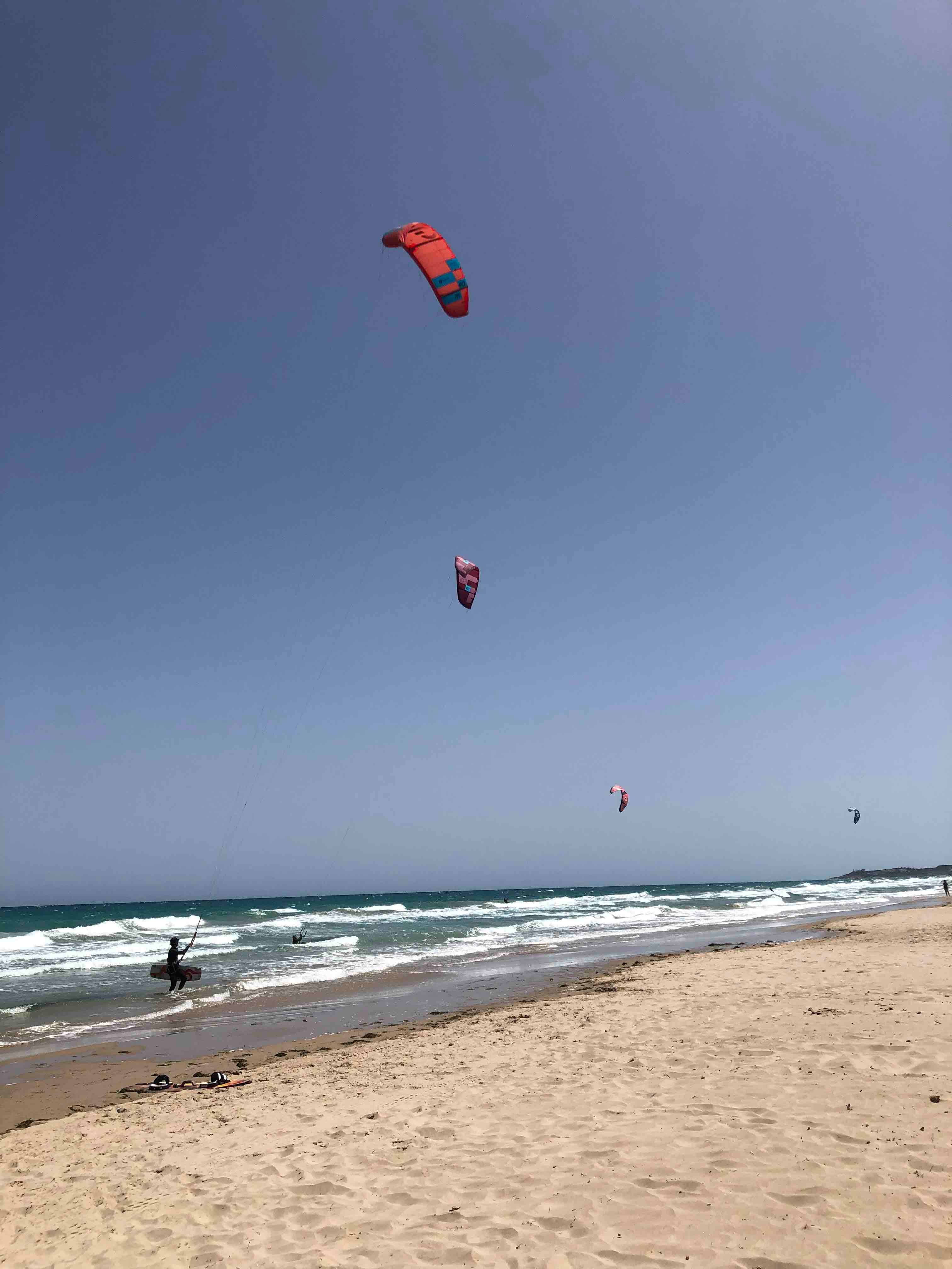 Kiten am Strand von San Juan